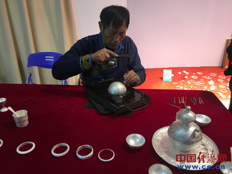 【脱贫攻坚在凉山】藏在贫困地区的国家非物质文化遗产