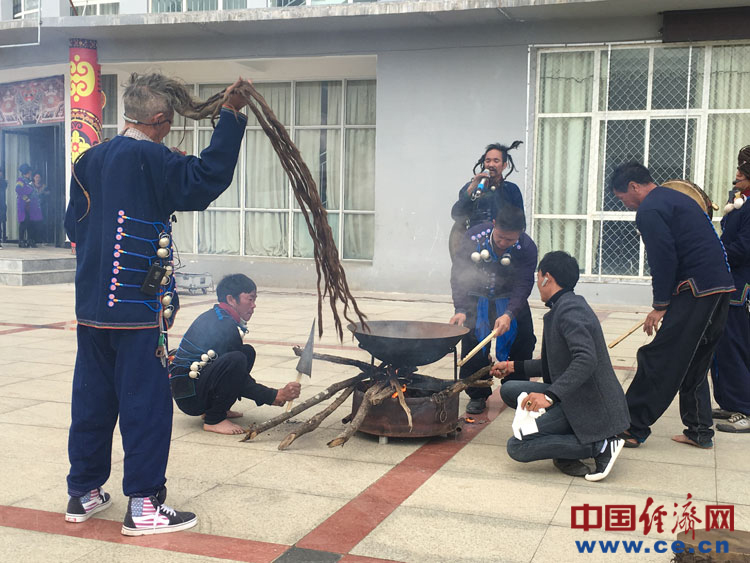 【脱贫攻坚在凉山】藏在贫困地区的国家非物质文化遗产