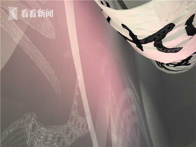 上海大妈用钩针演绎名画 中国非遗与进博会结缘