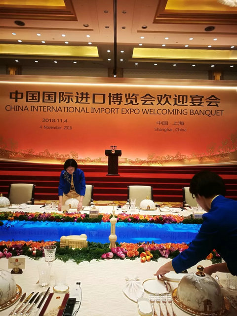 时政新闻眼丨进博会马上开，习近平这几天密集见了谁？