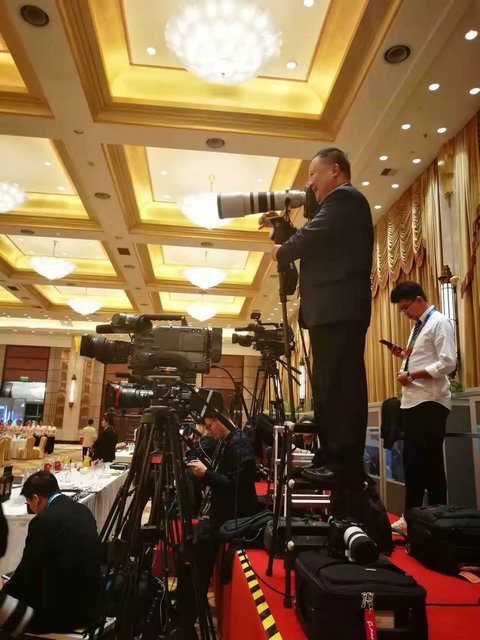时政新闻眼丨进博会马上开，习近平这几天密集见了谁？