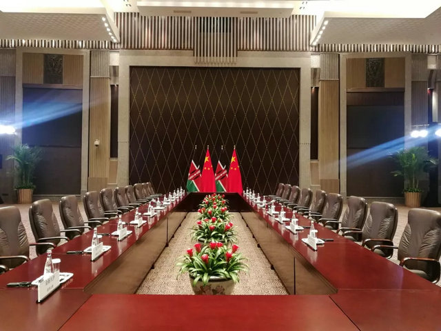 时政新闻眼丨进博会马上开，习近平这几天密集见了谁？