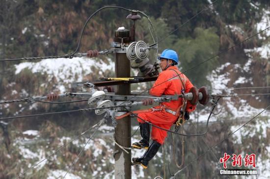 前十月中国全社会用电量同比增8.7%