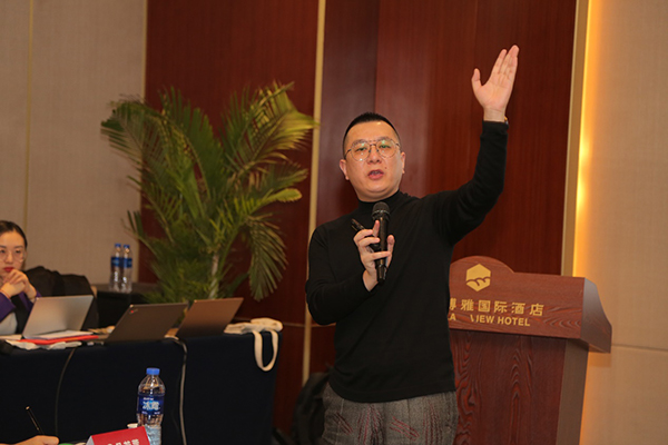 首届“中国工匠精神50人论坛”在京召开