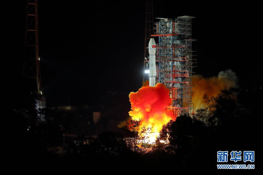 我国探月工程嫦娥四号探测器成功发射 开启人类首次月球背面软着陆探测之旅