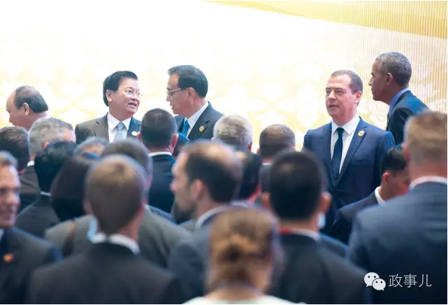 李克强东亚峰会上的“微笑外交”