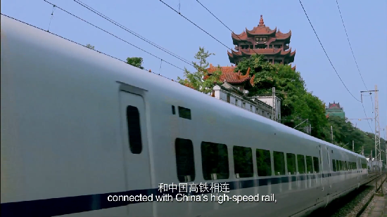 【中国梦微电影】《高铁改变生活》：高铁连接梦想，中国走向世界