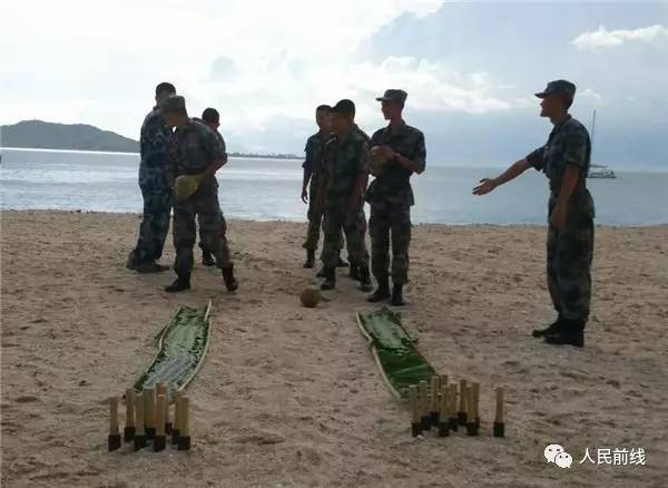 国防行｜71岁“哨兵”印制新名片，30多家媒体齐点赞！