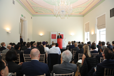 刘晓明大使在英国亚洲之家的主旨演讲：《展现大国担当，共享中国机遇》