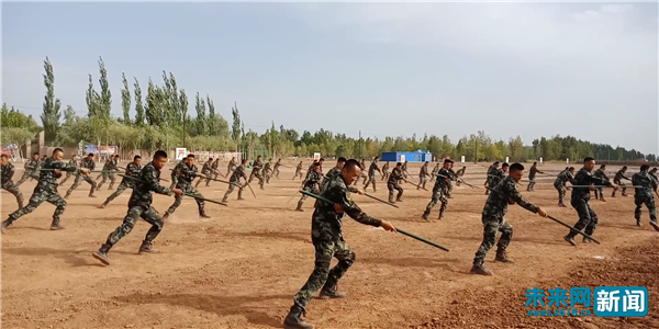 【网络媒体国防行】小车推出来的“十亩江南”：大漠虎兵建绿洲 强军路上放光芒