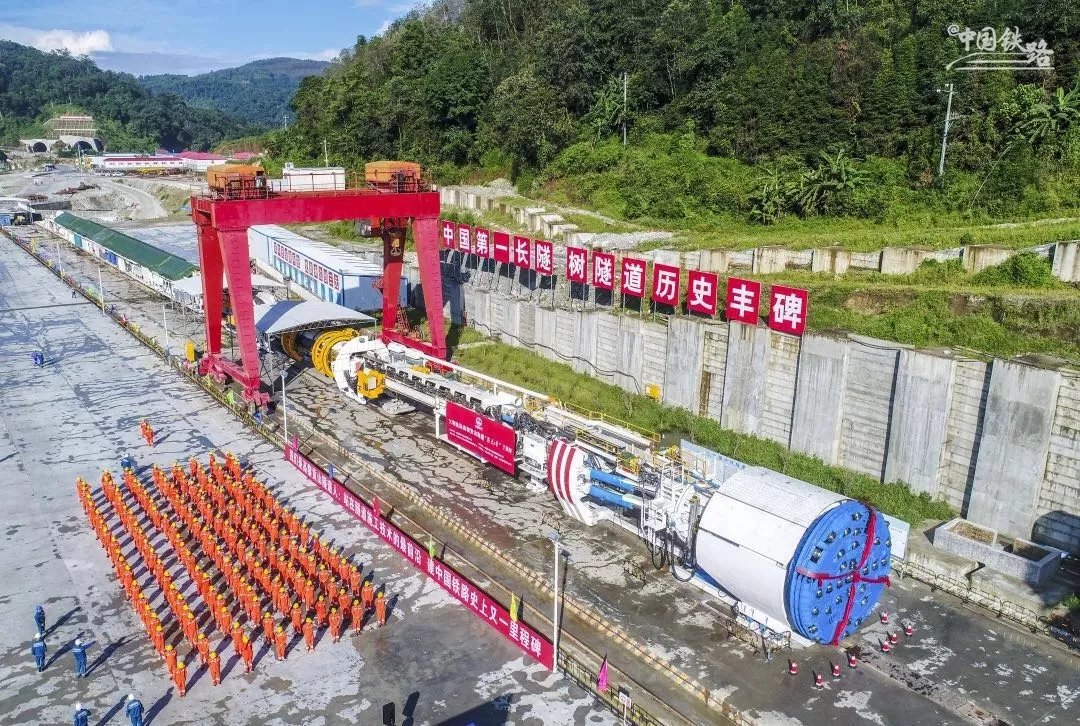 大国力量！中国铁路在建的超级工程，都有哪些？