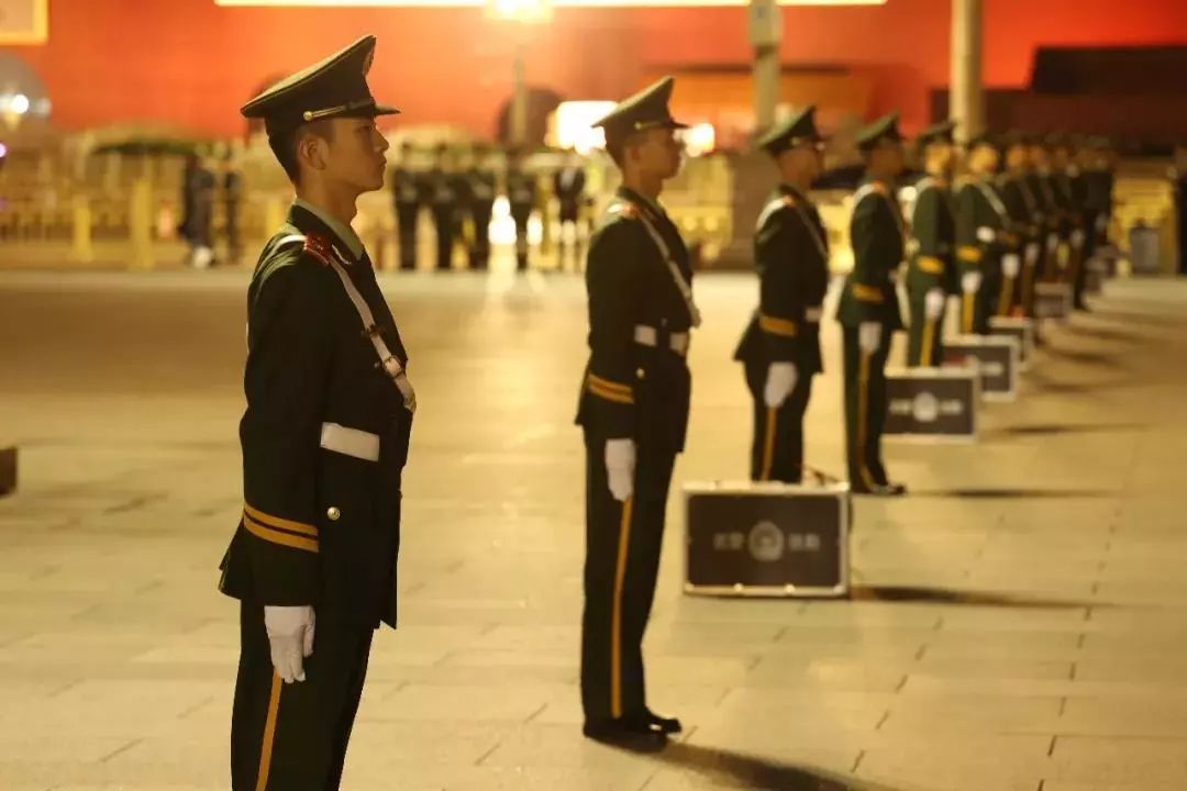 国庆假期，军人眼中的风景和你不一样