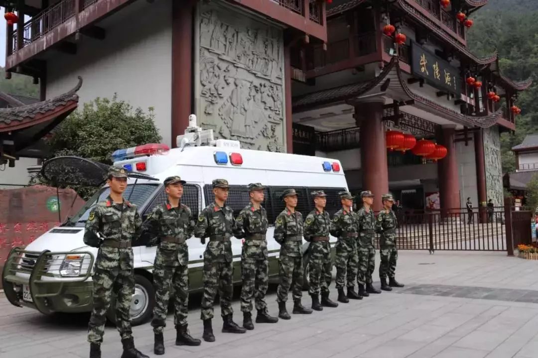 国庆假期，军人眼中的风景和你不一样