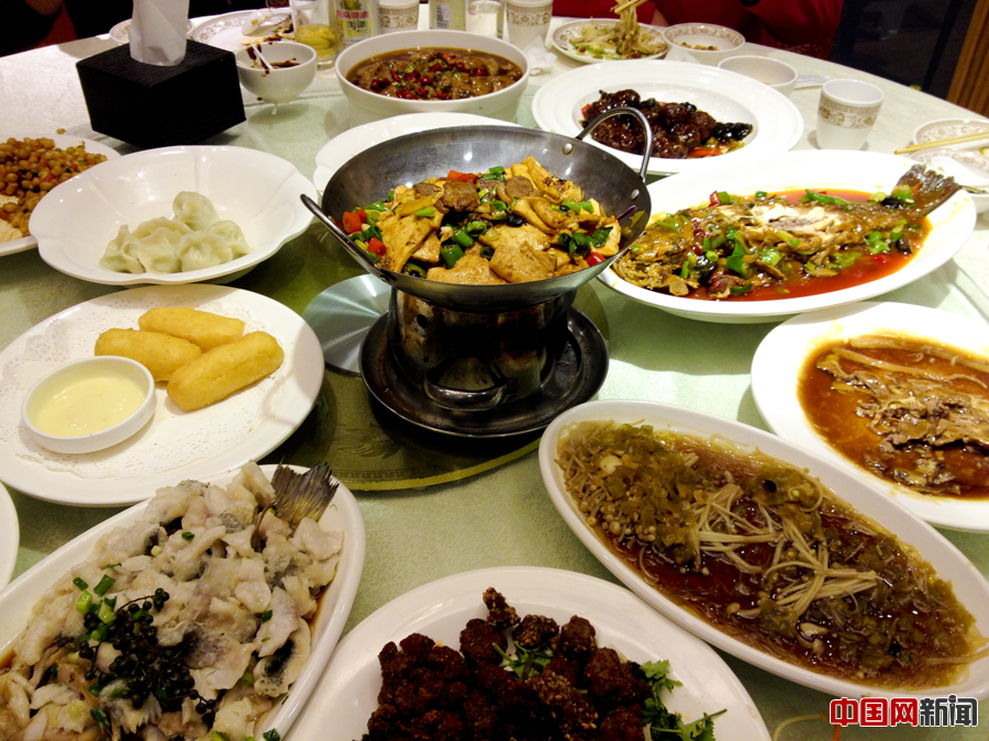 网媒走转改:除夕·年夜饭