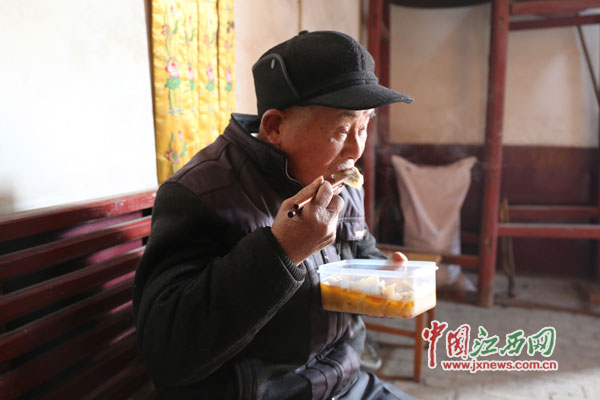 网媒新春走进层：萍乡古稀老人守护傩文化遗产10年
