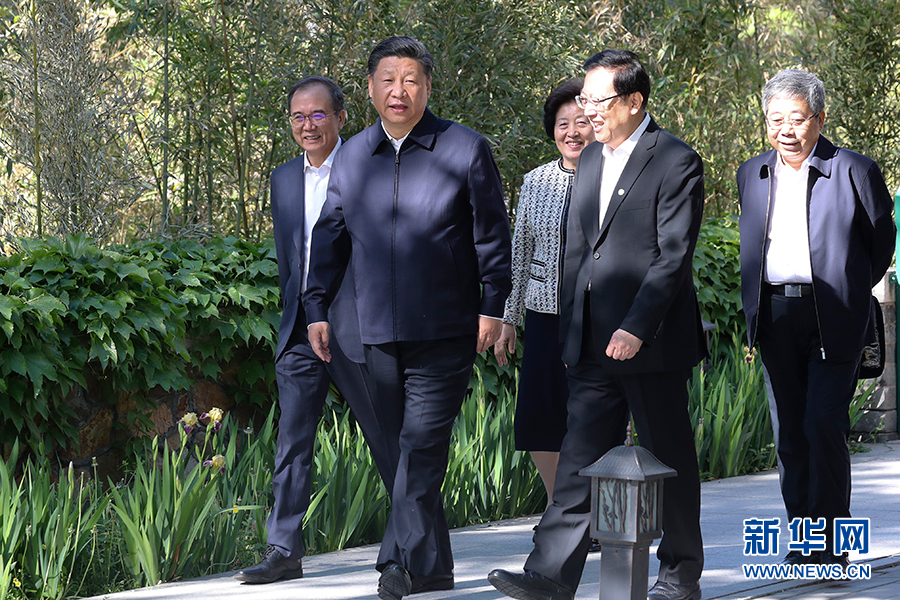 习近平在北京大学考察