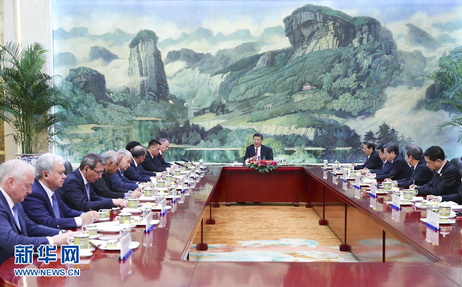 习近平集体会见上海合作组织成员国安全会议秘书会议外方代表团团长