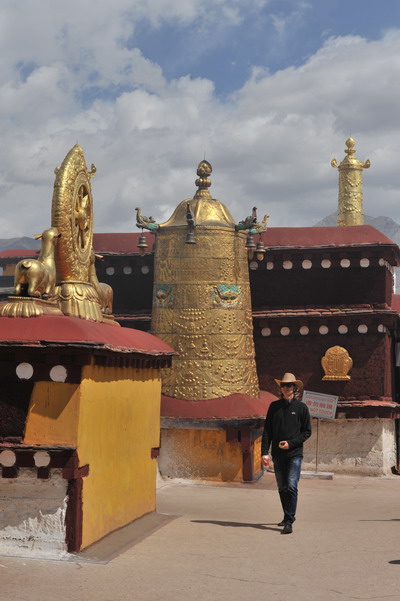 西藏自治区成立50周年 好莱坞作曲大咖赴藏采风