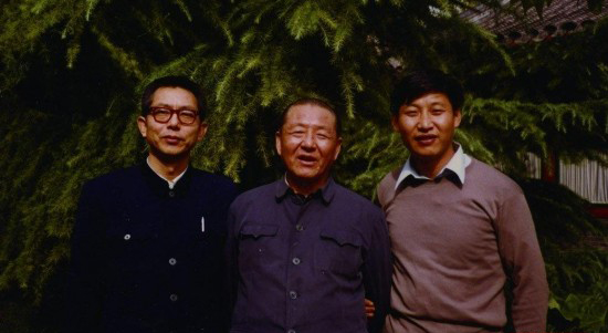 习仲勋父子的家庭相簿