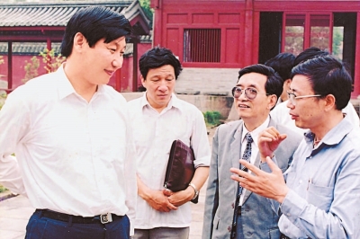 习近平：像爱惜自己的生命一样保护好文化遗产