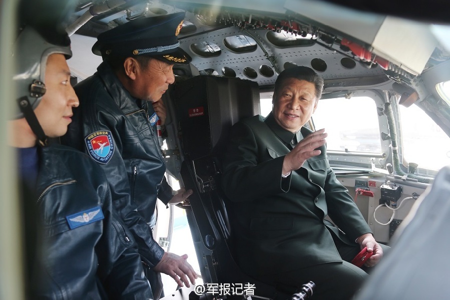 习近平春节前夕视察看望驻西安部队(组图)