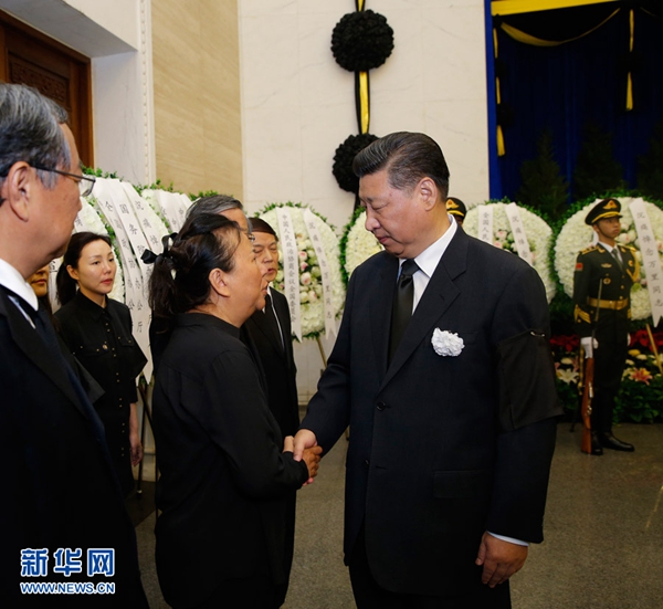 万里同志遗体在京火化 习近平等到八宝山革命公墓送别
