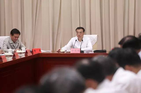 李克强:要彻查追责,给遇难者家属和历史一个交代