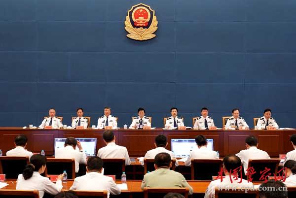 忠实践行对党忠诚服务人民执法公正纪律严明着力锻造新时代党和人民满意的过硬公安队伍