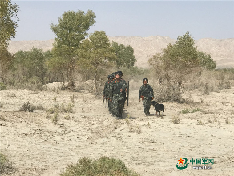 【网络媒体国防行】千里戈壁滩上,他们建起